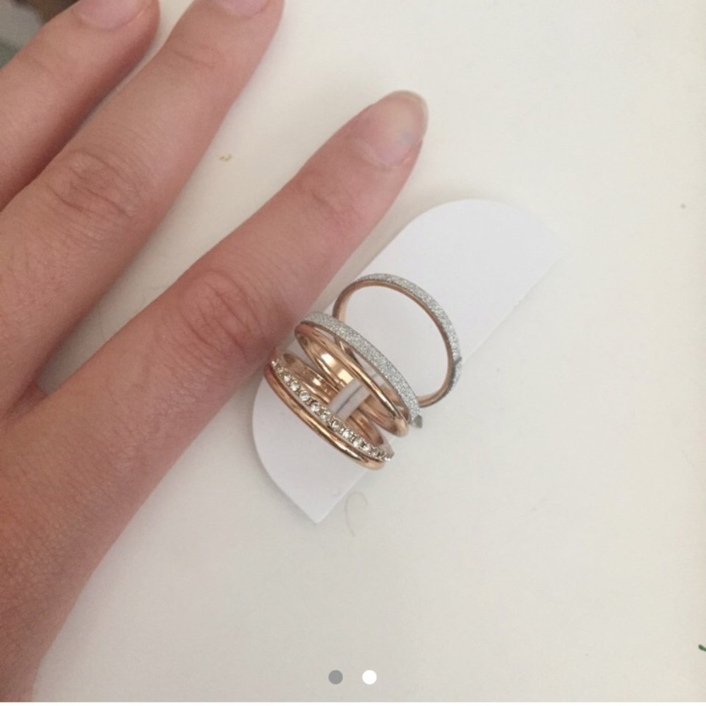 ‼️FREE‼️ Large Gold Rings - Picture 2 of 2